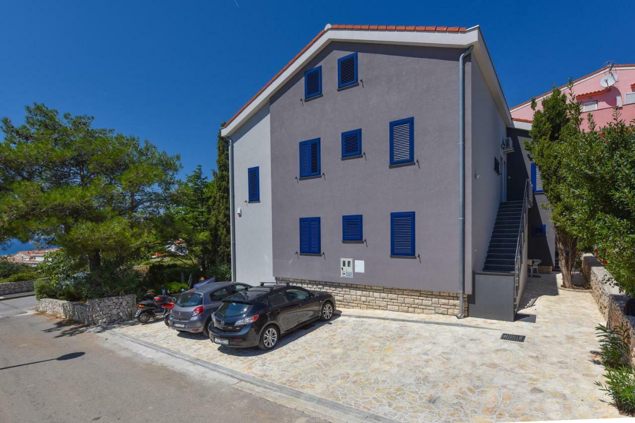 Apartments Enya Novalja Eksteriør billede