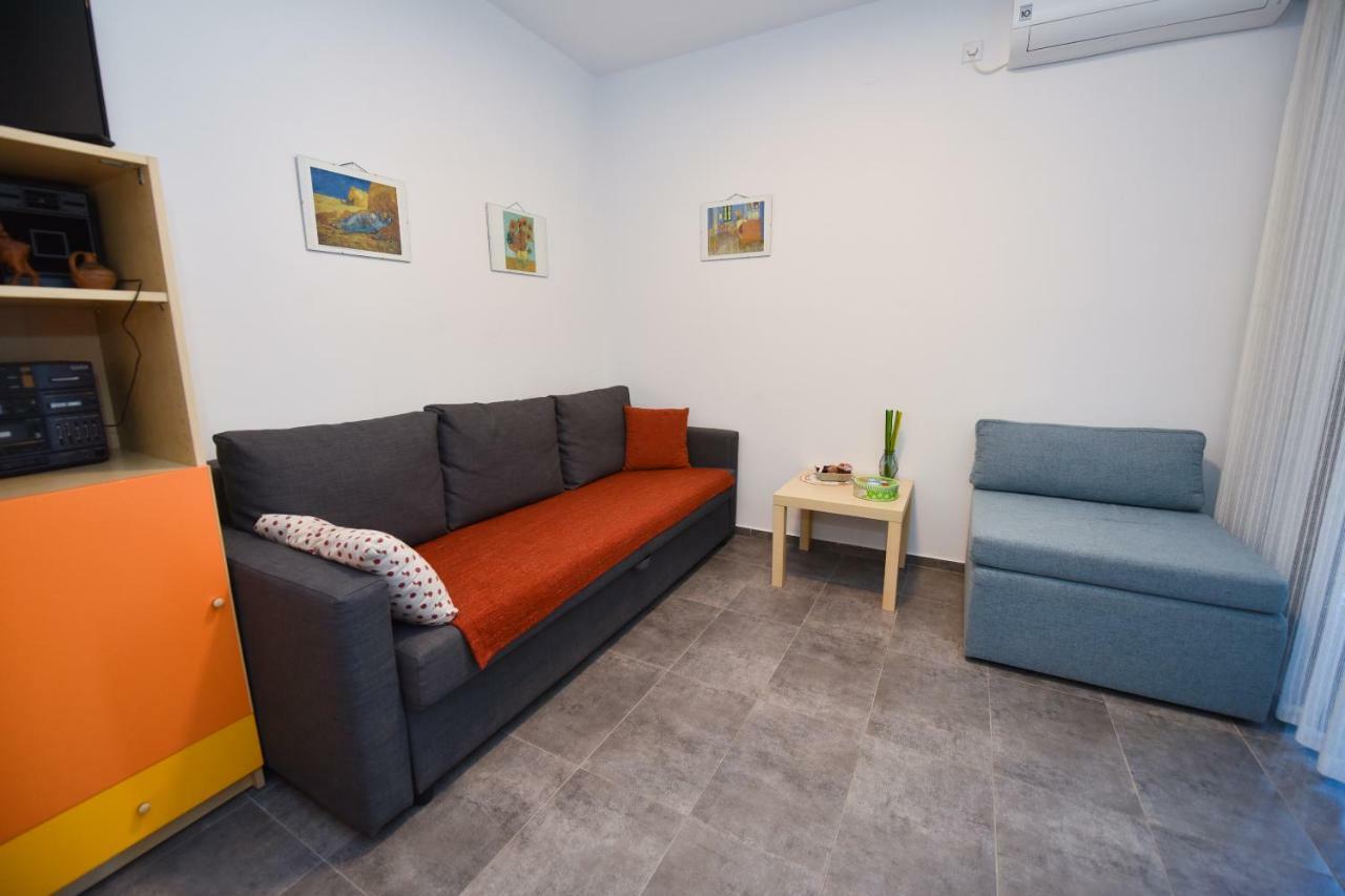 Apartments Enya Novalja Eksteriør billede